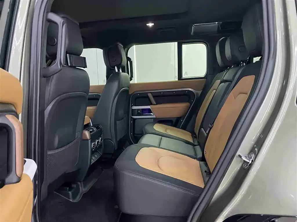Land Rover Defender — фото 5