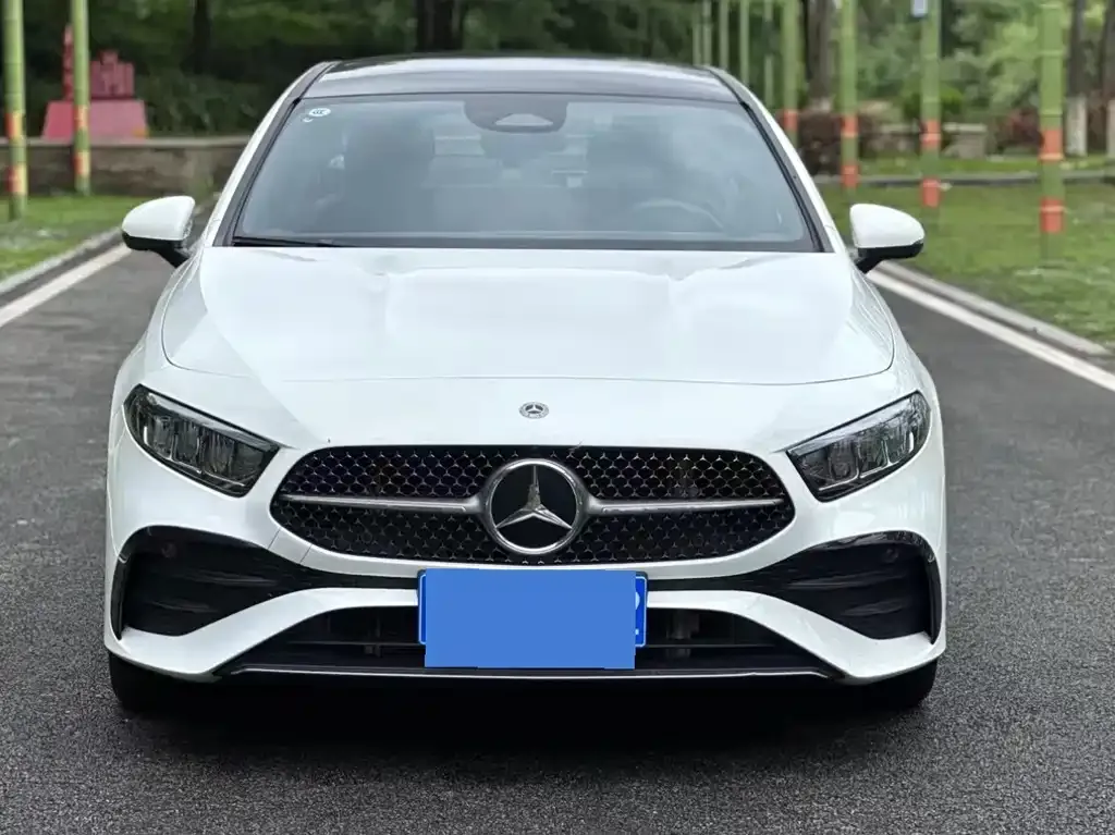 Mercedes-Benz A-Class 2023 из CN, фото 1