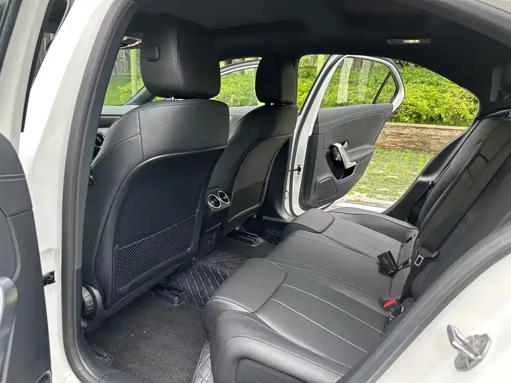 Mercedes-Benz A-Class 2023 из CN, фото 7
