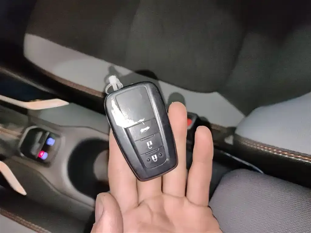 Toyota Corolla 2022 из CN, фото 2