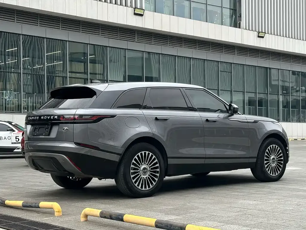 Land Rover Velar — фото 7