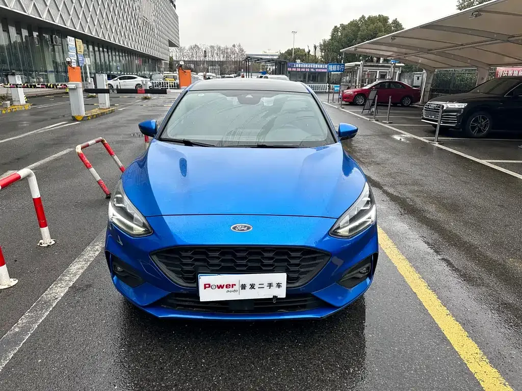 Ford Focus 2021 из CN, фото 10