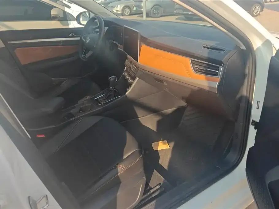 Volkswagen Bora 2023 из CN, фото 4
