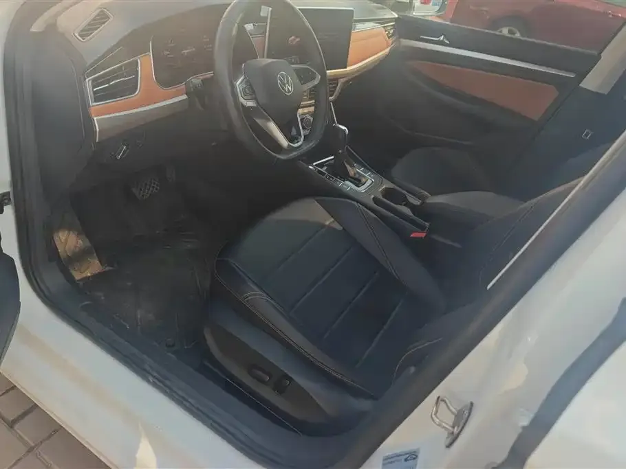 Volkswagen Bora 2023 из CN, фото 8