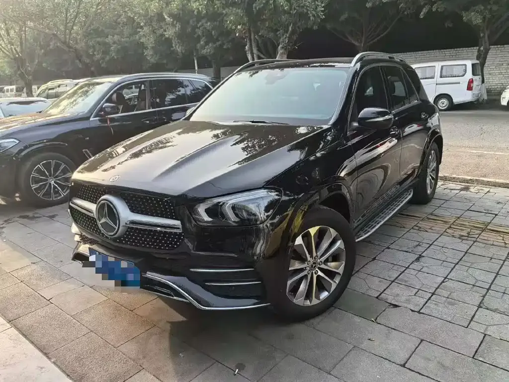 Mercedes-Benz GLE — фото 1