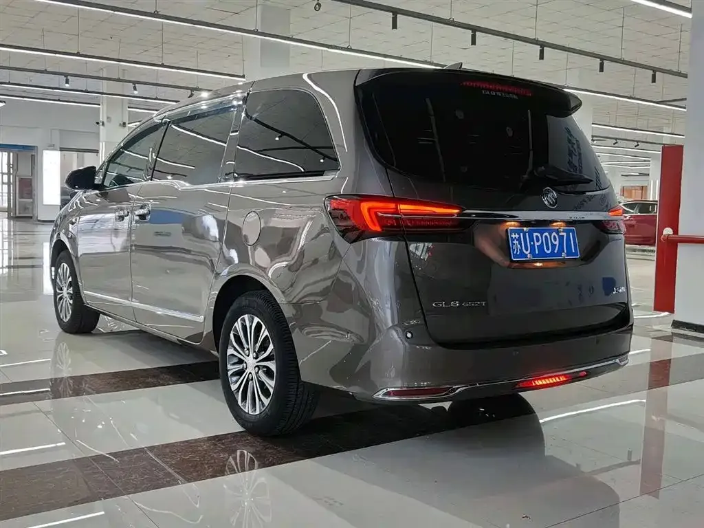 Buick GL8 2022 из CN, фото 2