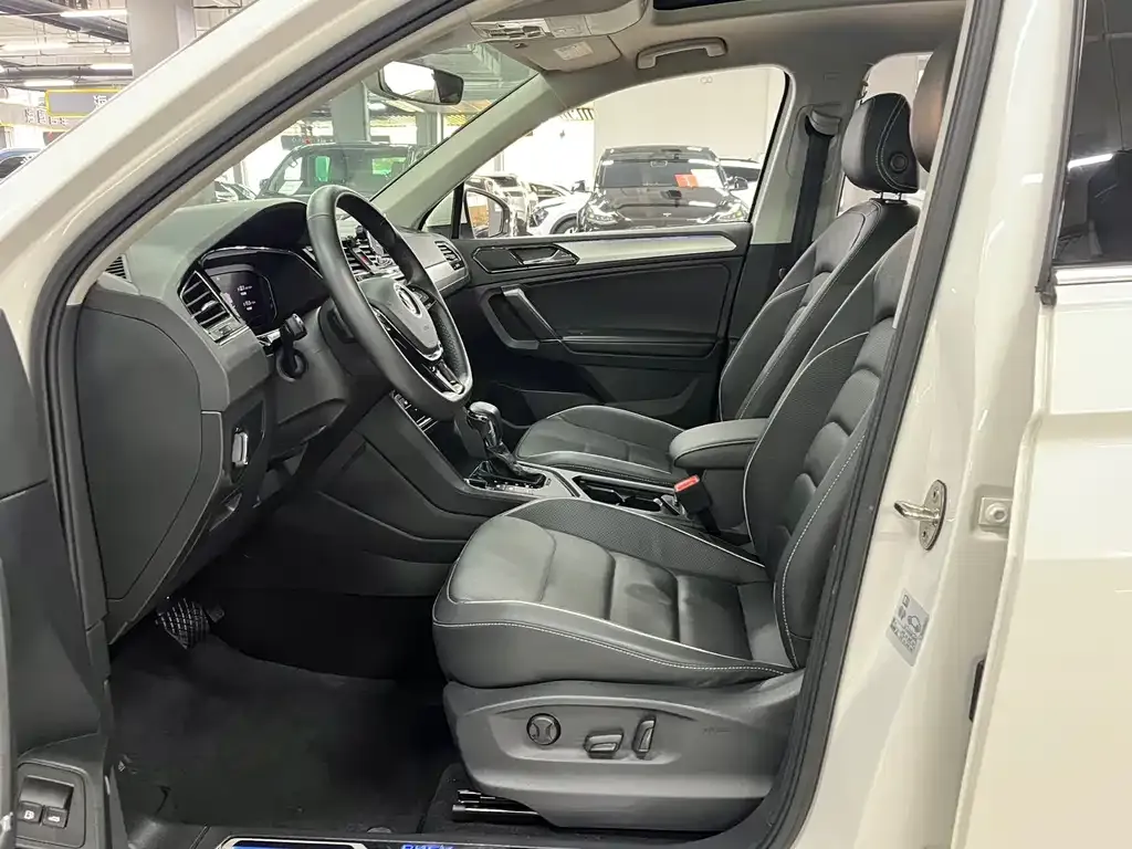 Volkswagen Tiguan L New Energy 2021 из CN, фото 3