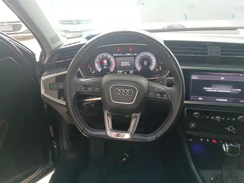 Audi Q3 Sportback — фото 4