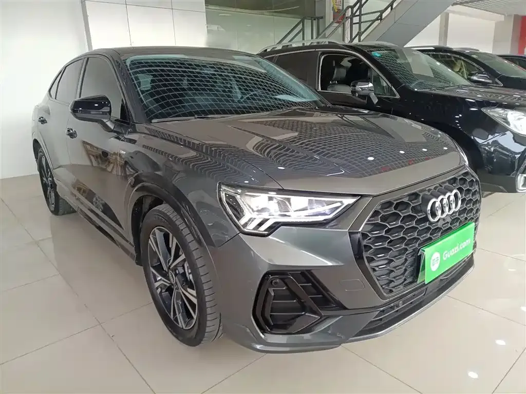 Audi Q3 Sportback — фото 10