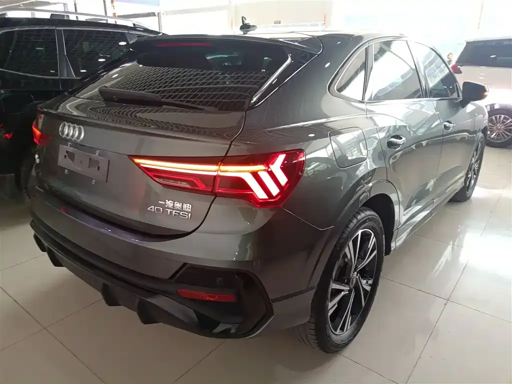 Audi Q3 Sportback — фото 5