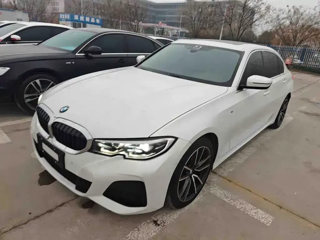 BMW 3 Series 2021 из CN, фото 1