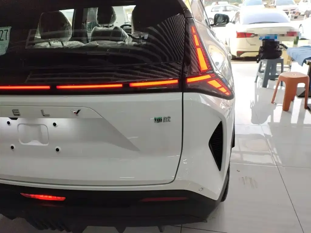 Geely Boyue 2026 из CN, фото 2