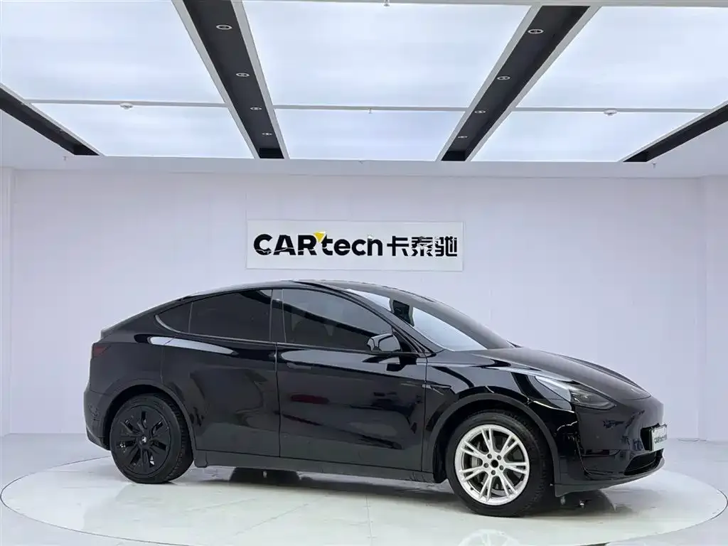 Tesla Model Y 2022 из CN, фото 3