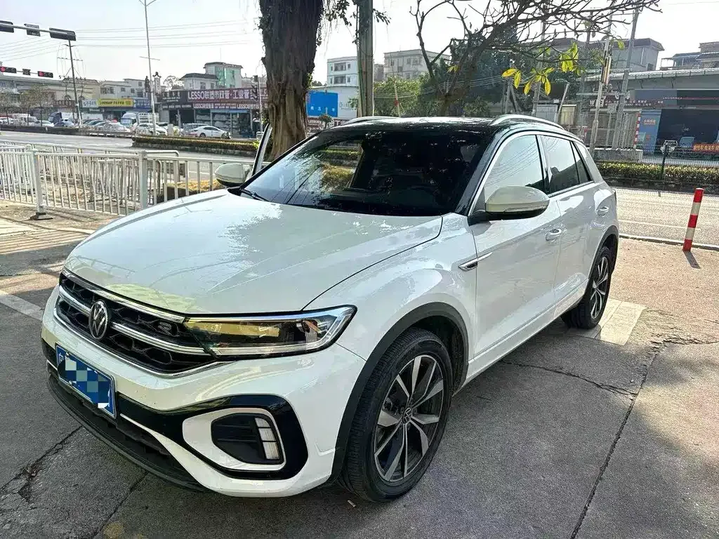 Volkswagen T-Roc 2023 из CN, фото 1