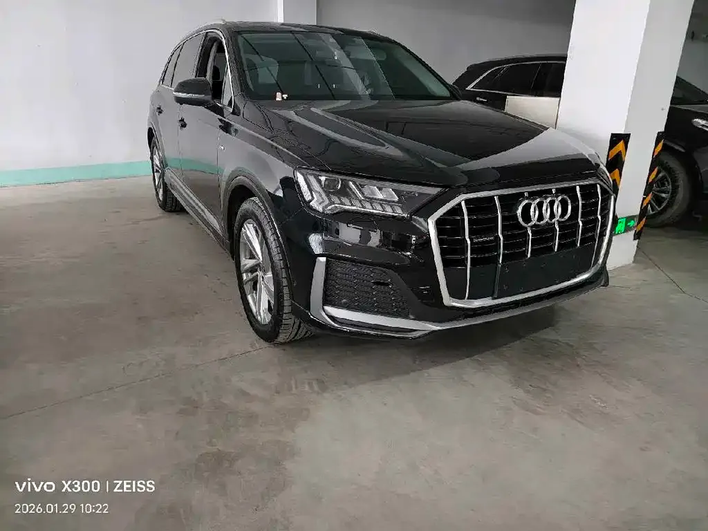 Audi Q7 — фото 3