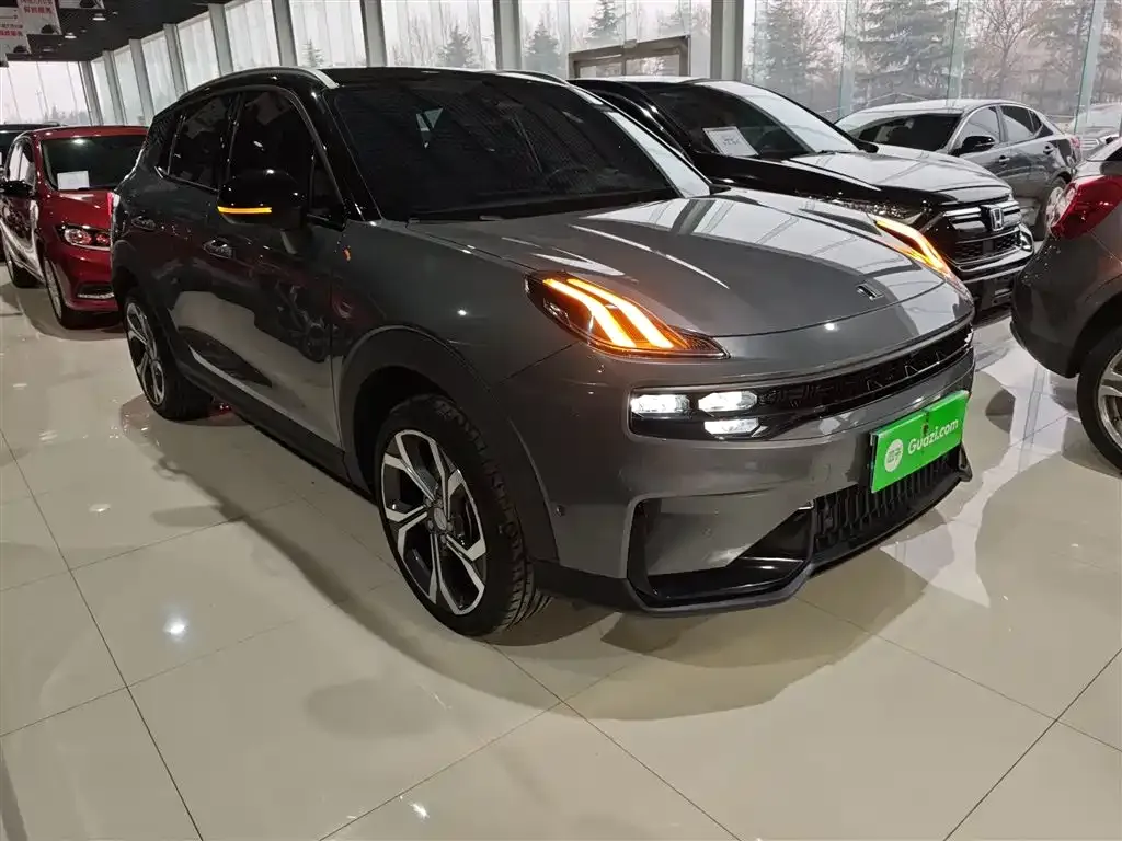 Lynk & Co 06 2023 из CN, фото 6