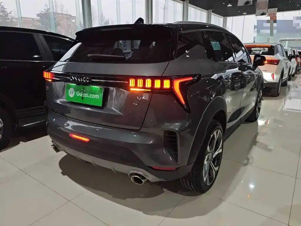 Lynk & Co 06 2023 из CN, фото 9