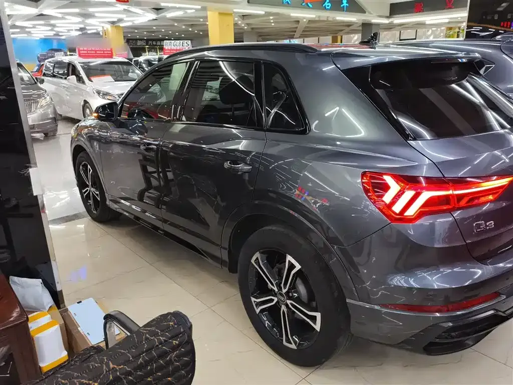 Audi Q3 2021 из CN, фото 4
