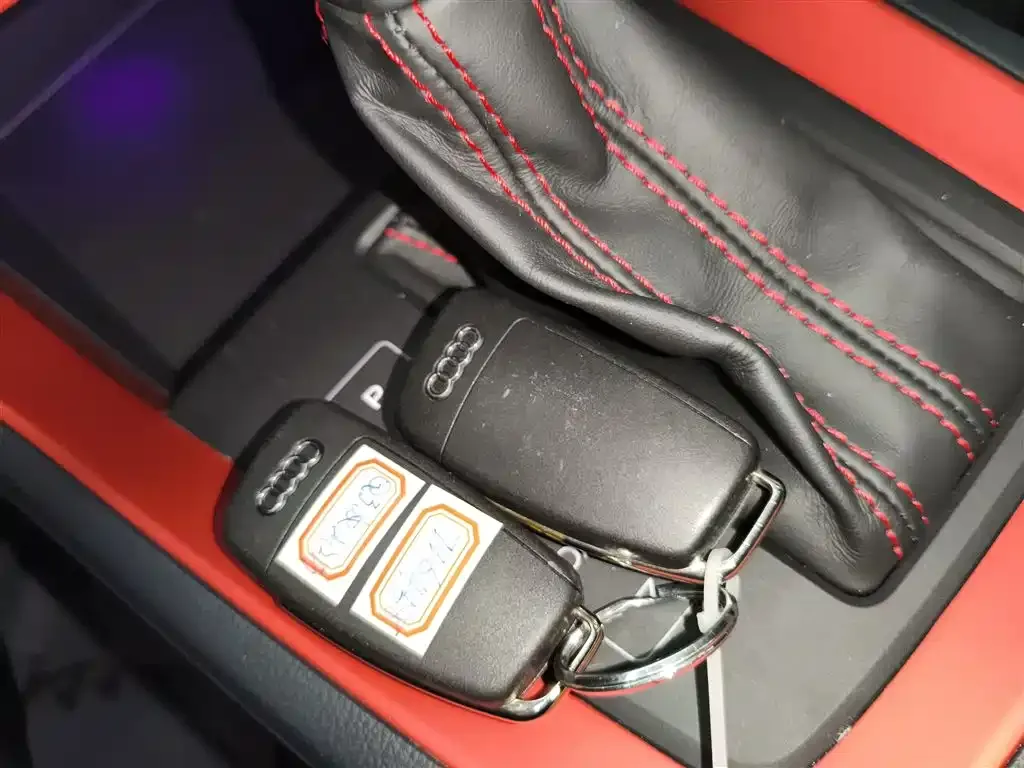 Audi Q3 2021 из CN, фото 7