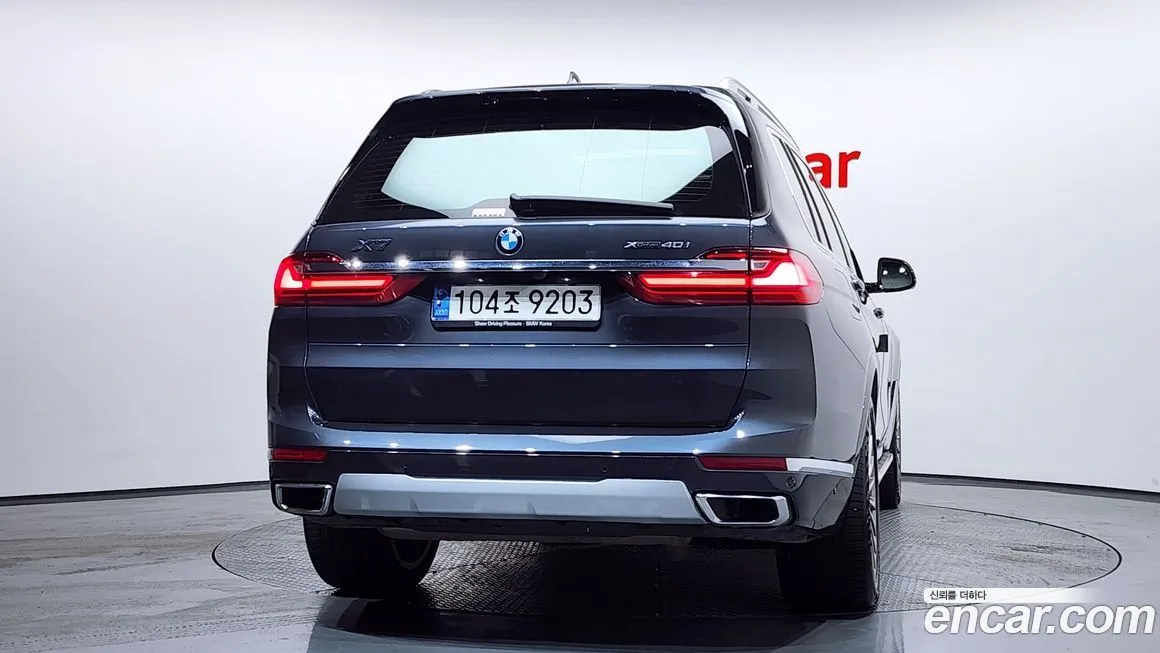 BMW X7 — фото 2