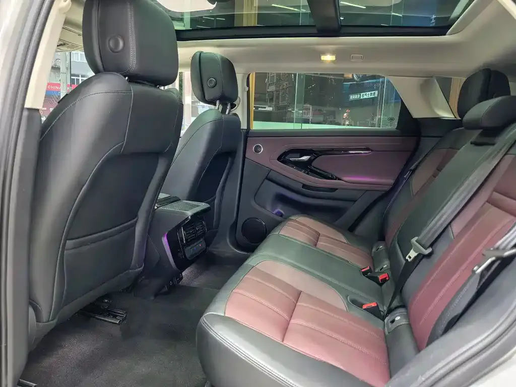 Land Rover Evoque 2024 из CN, фото 7