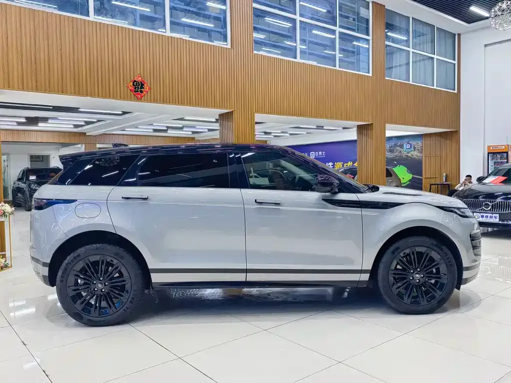 Land Rover Evoque 2024 из CN, фото 8