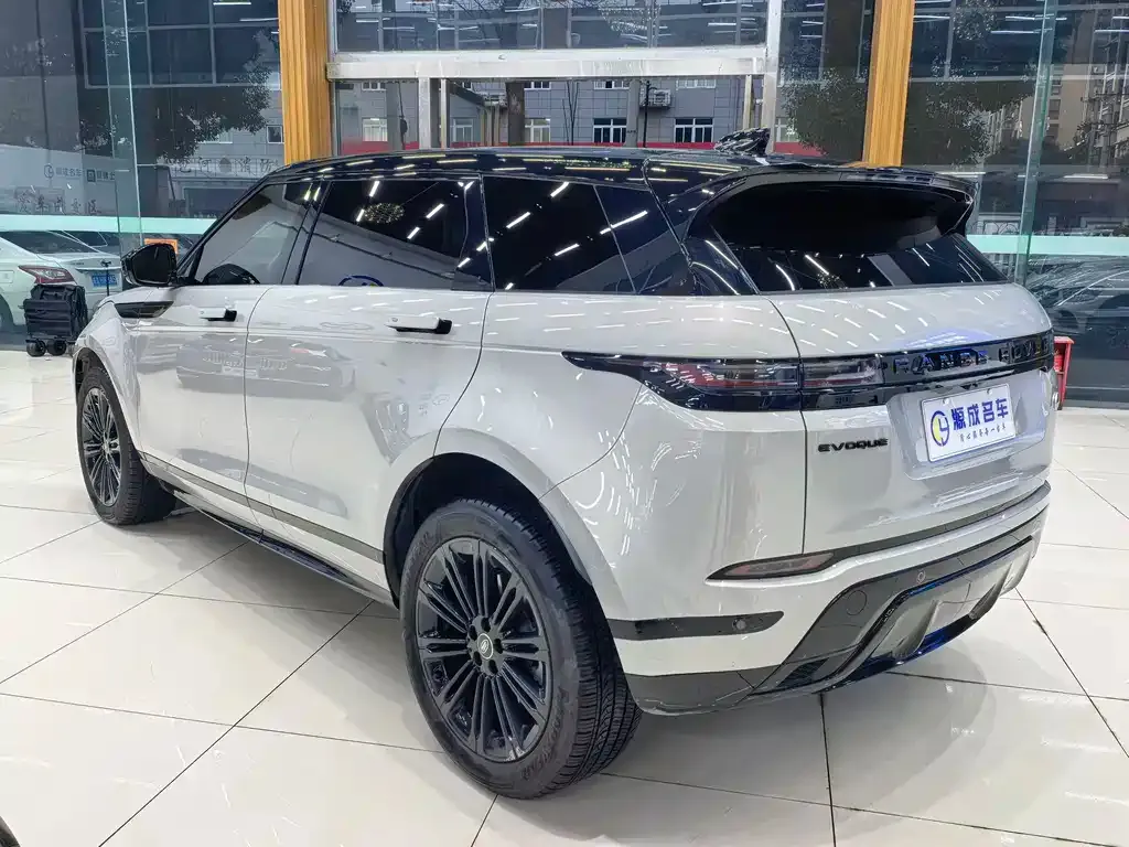Land Rover Evoque 2024 из CN, фото 2
