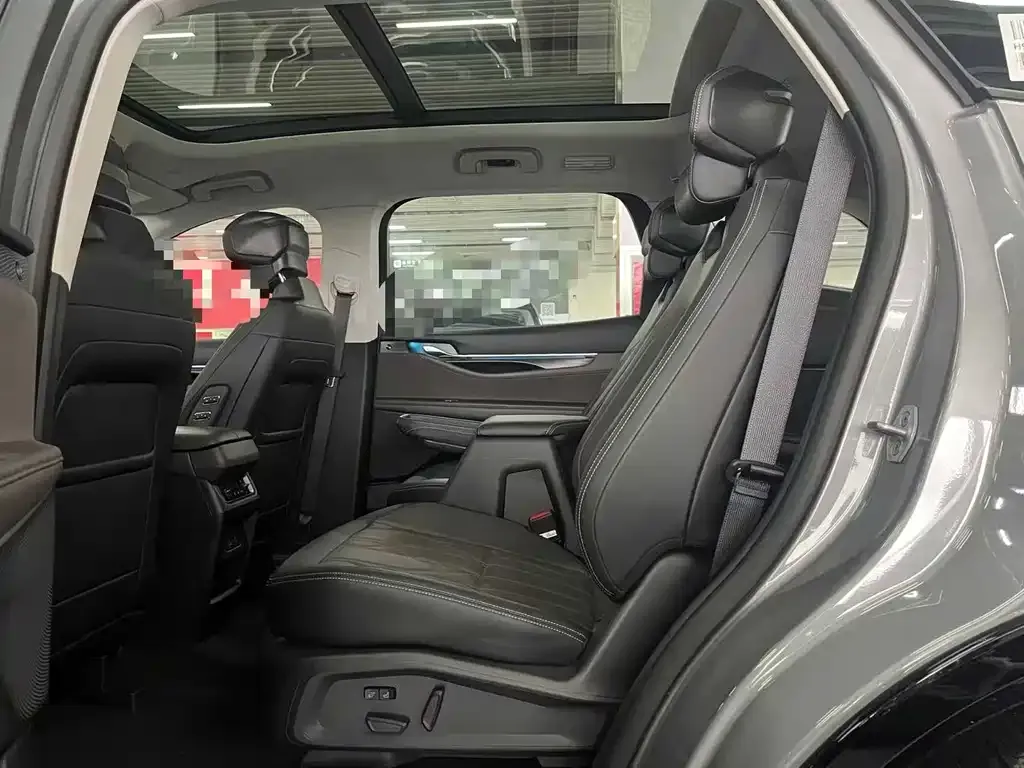 Ford Edge 2024 из CN, фото 2