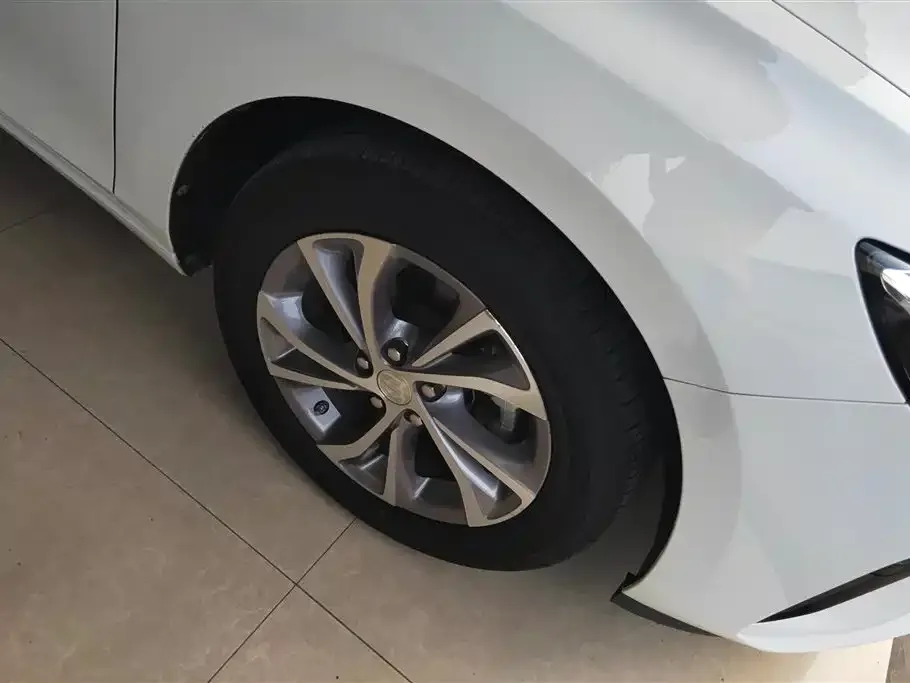 Buick Verano 2023 из CN, фото 2