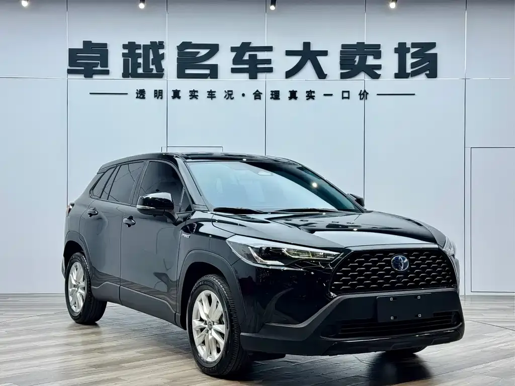Toyota Corolla Cross 2024 из CN, фото 1