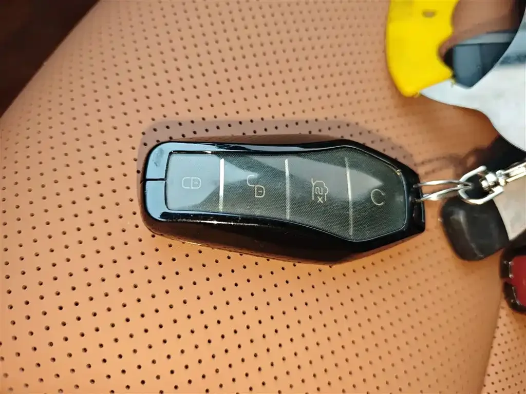 BYD Han L 2025 из CN, фото 8