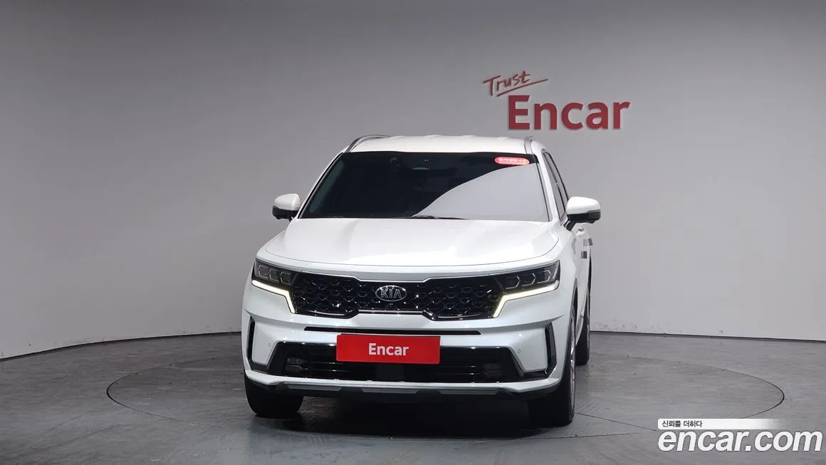 Kia Sorento — фото 8