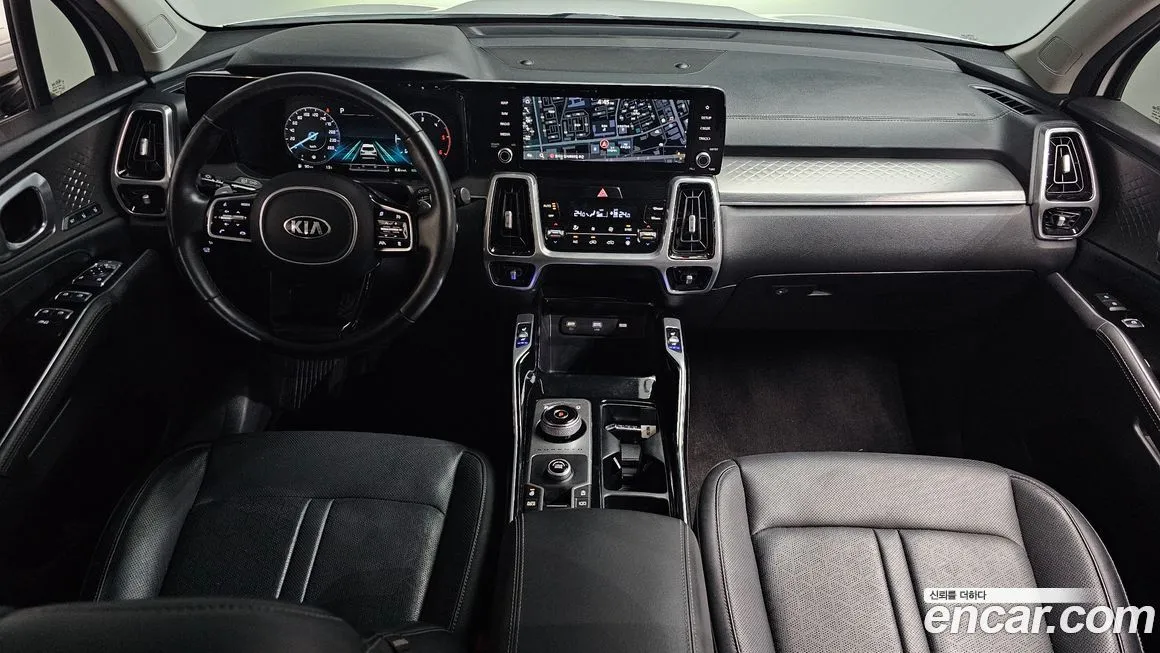 Kia Sorento — фото 10