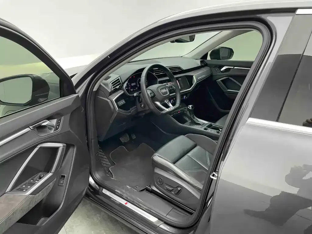 Audi Q3 Sportback 2021 из CN, фото 5