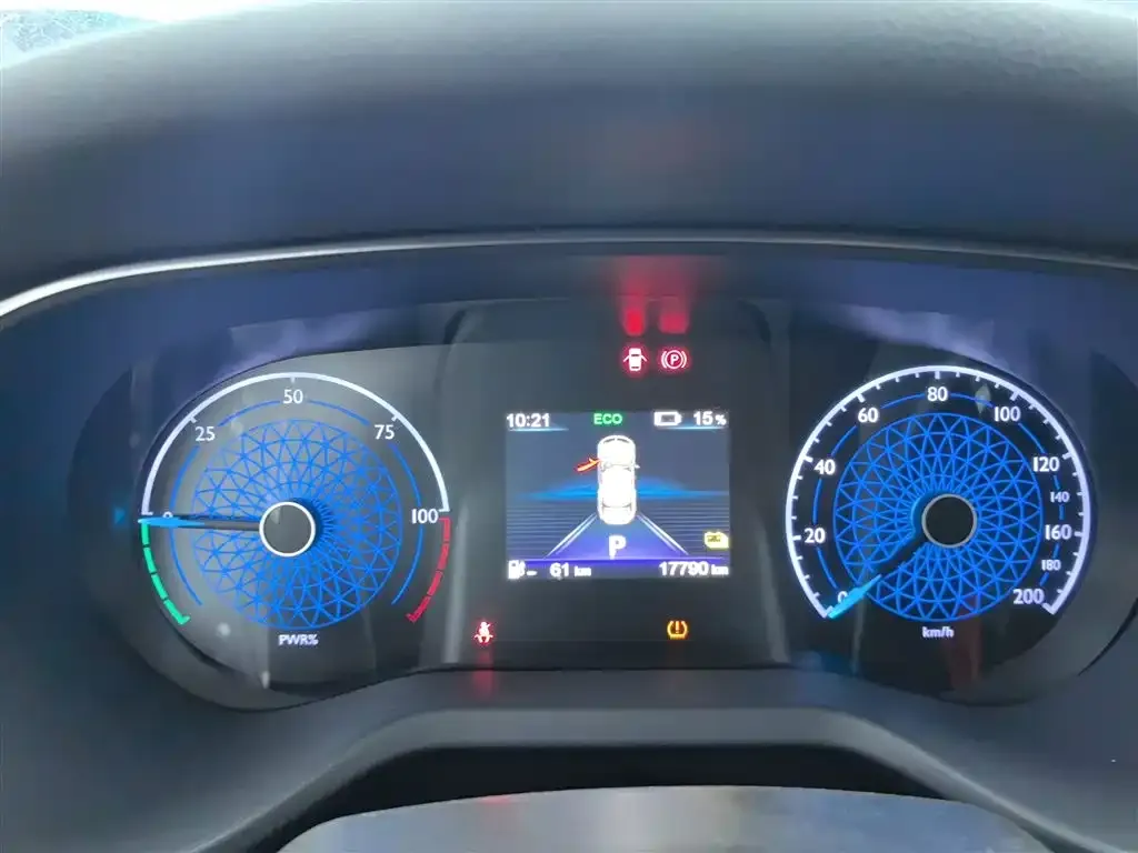 Hongqi E-QM5 2022 из CN, фото 3