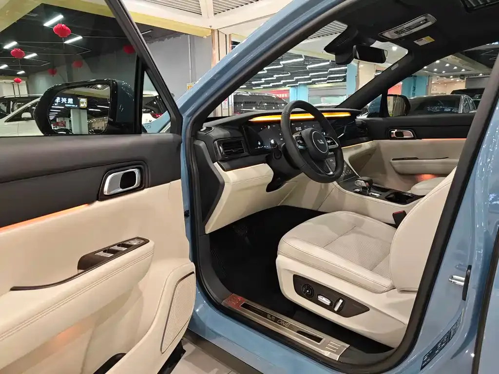 Li Auto Li ONE 2021 из CN, фото 8