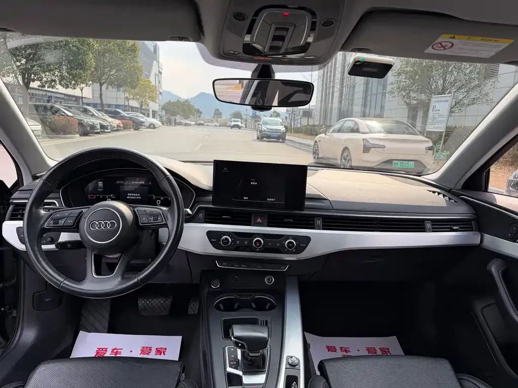 Audi A4L 2021 из CN, фото 7