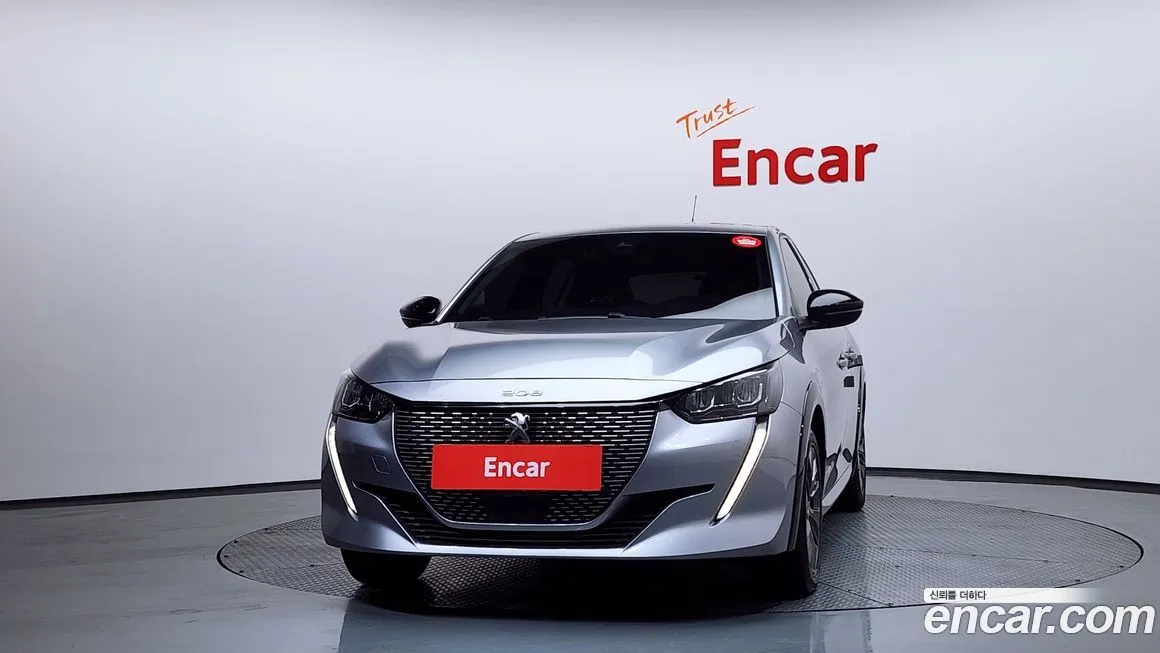 Peugeot 208 2022 из KR, фото 2