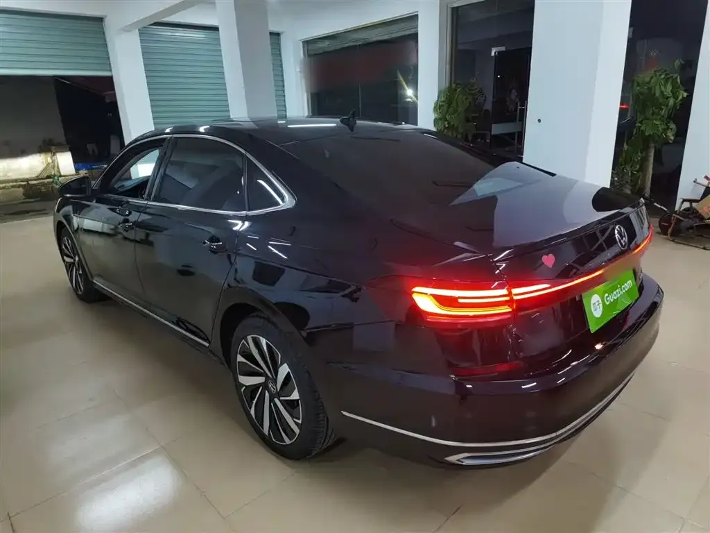 Volkswagen Passat 2022 из CN, фото 2