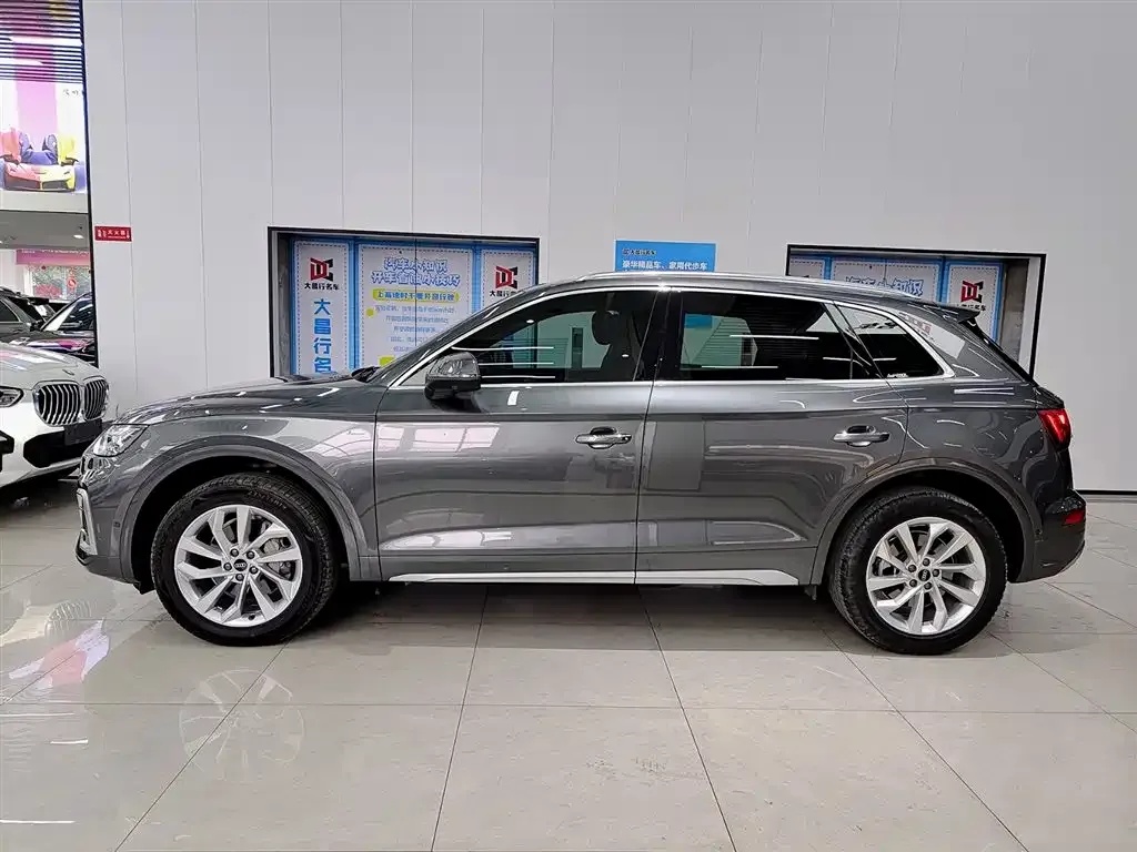 Audi Q5L 2022 из CN, фото 2