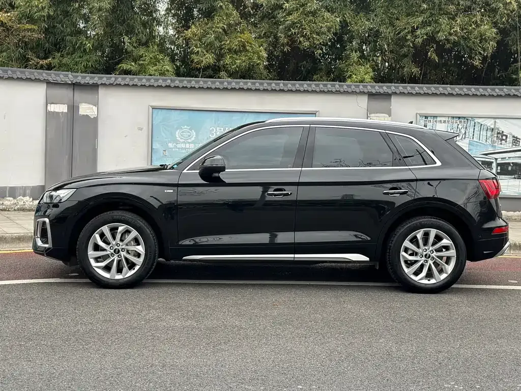 Audi Q5L 2022 из CN, фото 9