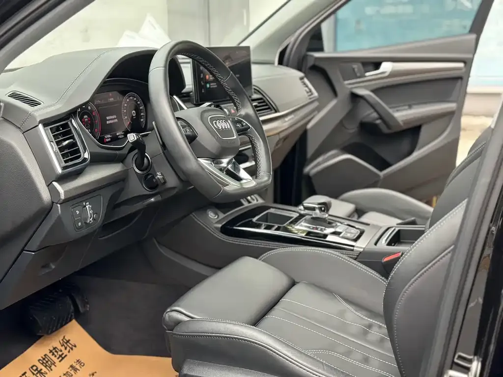 Audi Q5L 2022 из CN, фото 3