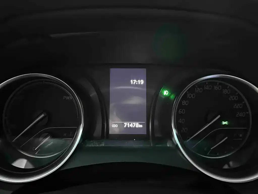 Toyota Camry 2021 из CN, фото 2