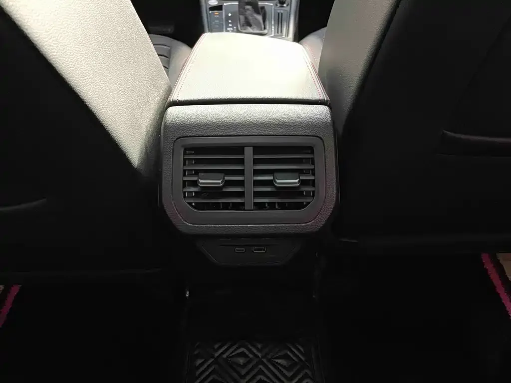 Volkswagen Lavida 2022 из CN, фото 4