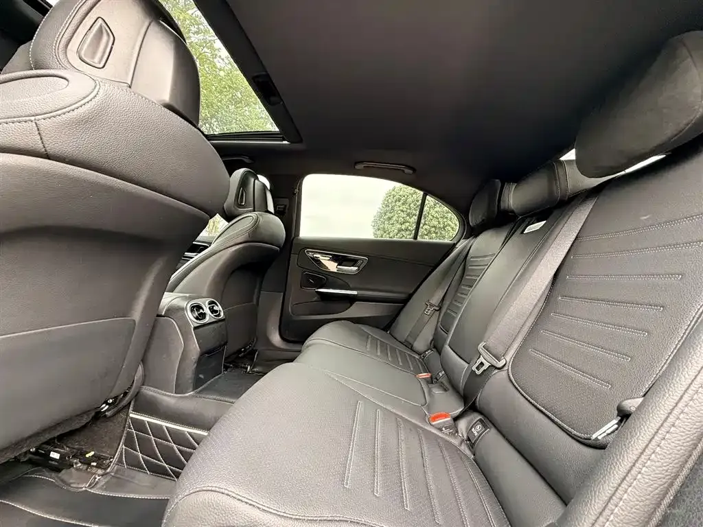 Mercedes-Benz C-Class 2024 из CN, фото 2