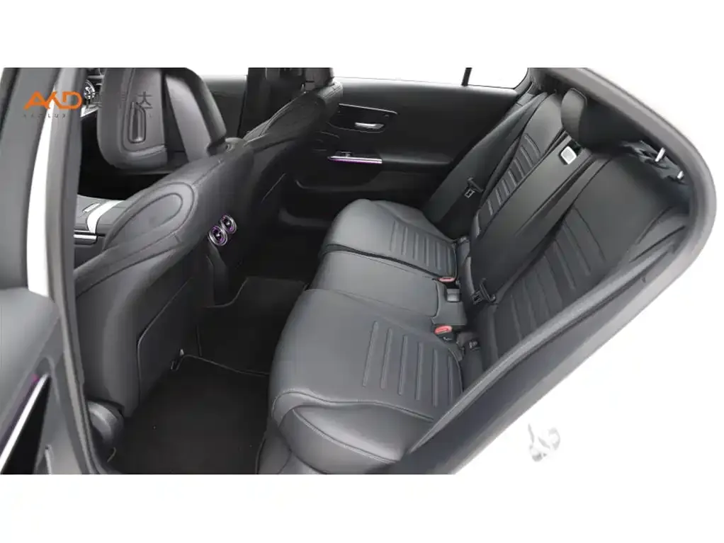 Mercedes-Benz C-Class New Energy 2024 из CN, фото 8