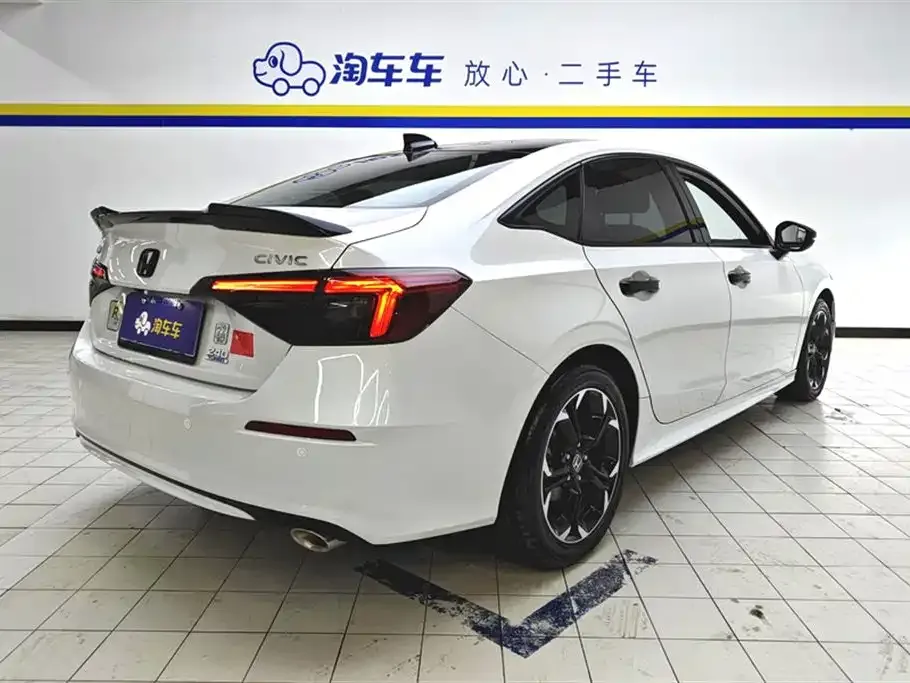 Honda Civic 2024 из CN, фото 4