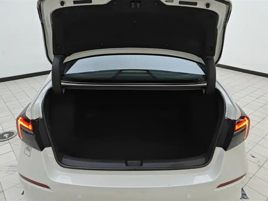 Honda Civic 2024 из CN, фото 3