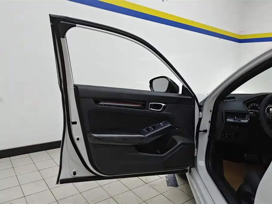 Honda Civic 2024 из CN, фото 6
