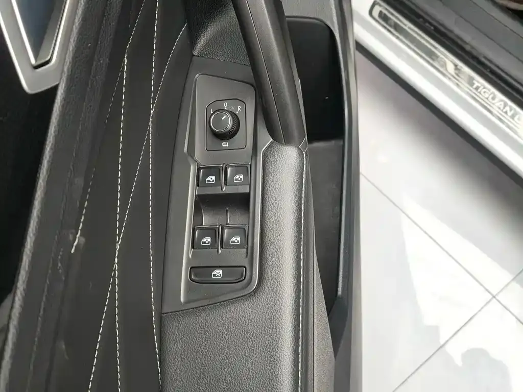 Volkswagen Tiguan L 2022 из CN, фото 10